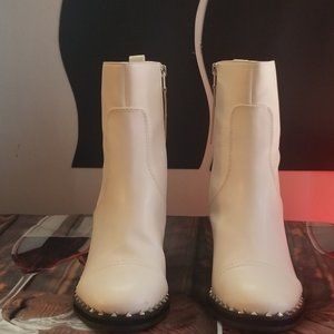 SAM EDELMAN CIRCLE WHITE BOOTS WITH STUDS